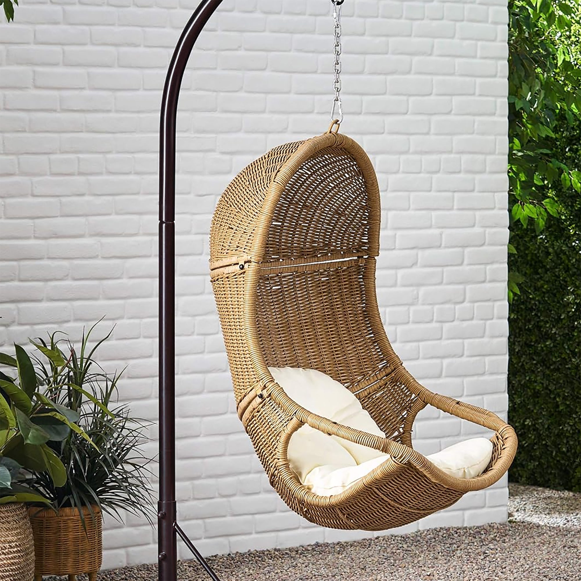 Outdoor Hanging & Swing Chairs